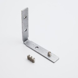 Угловой соединитель для встраиваемого профиля 